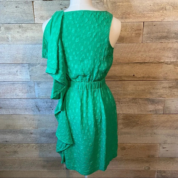 Cynthia Steffe women’s green 100% silk ruffled dress in size 2 - Picture 3 of 8